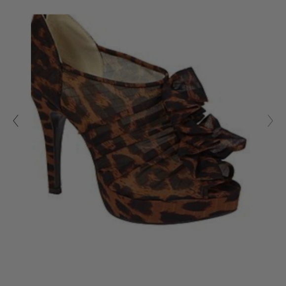 Metaphor Blakely Leopard Print High Heels Ruffled Bow - Picture 2 of 4
